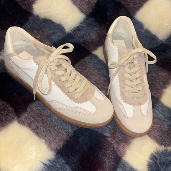 Dolce Vita Shoes - Dolce Vita Cream & White Sneakers 
✨ New Without Tags ✨